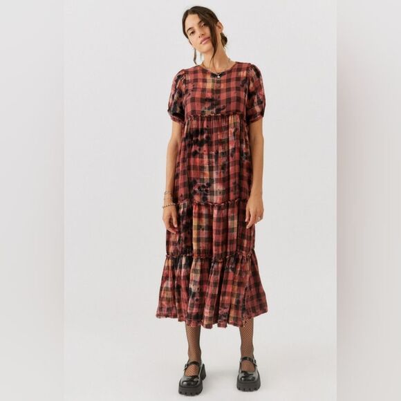 Urban Outfitters Dresses & Skirts - Urban Outfitters Rust Plaid Tiered Midi Dress with Black Floral Detail